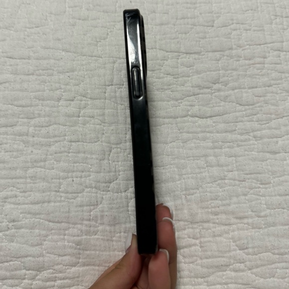 Kate Spade Black and Gold Leopard Print Iphone 13 pro case - Picture 2 of 5